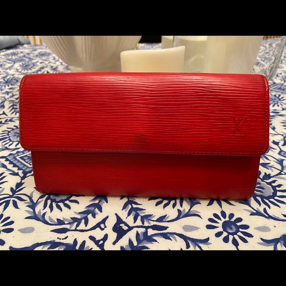 Louis Vuitton red epi leather wallet - 100% auth